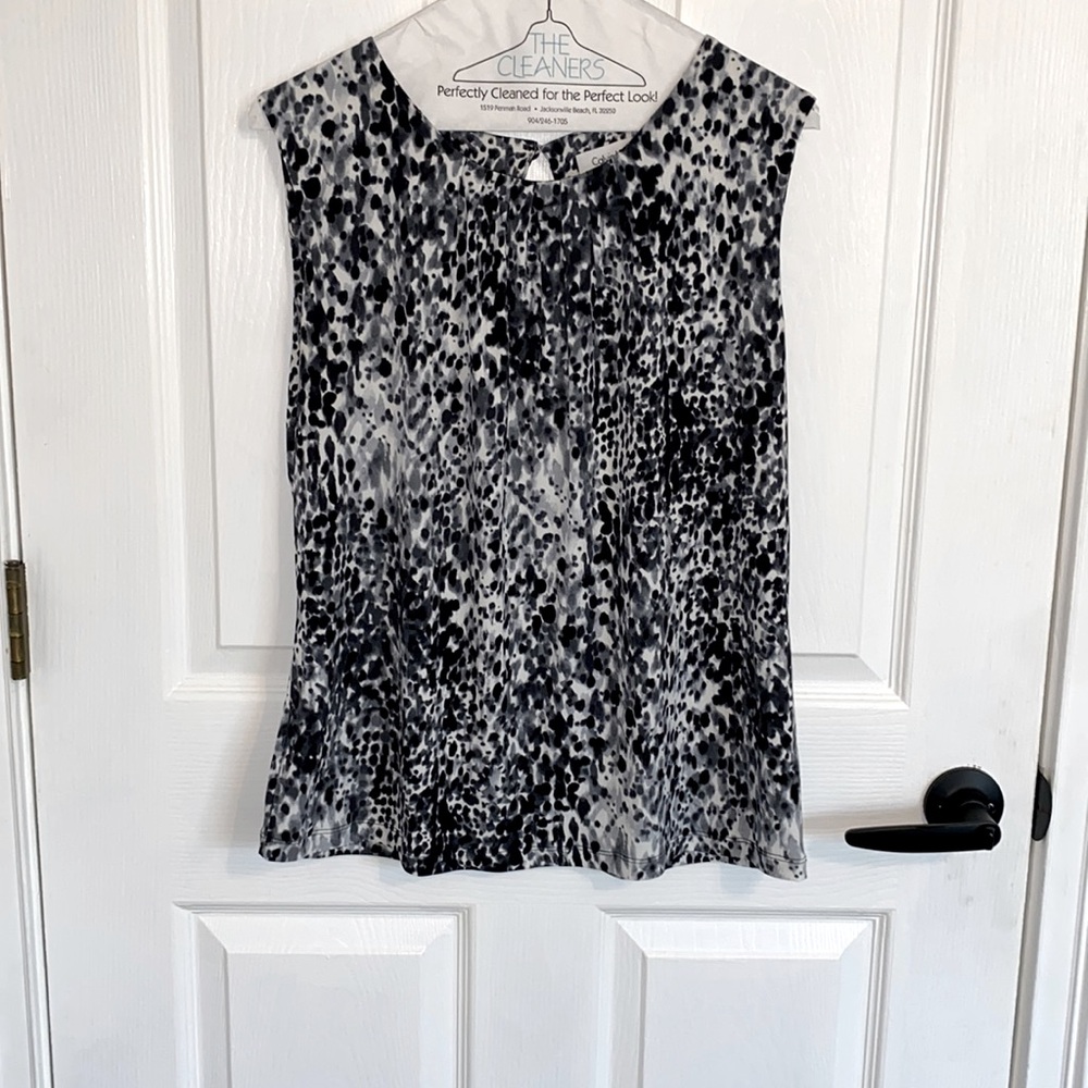 Ladies Top, Calvin Klein, Size XL, Black & White print, in perfect condition EUC